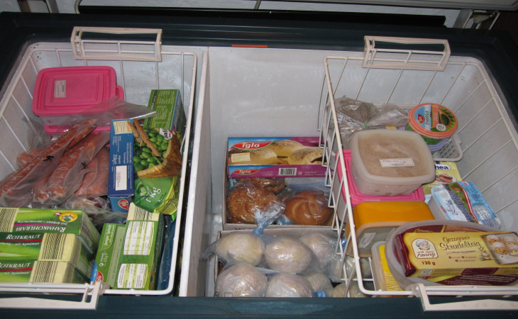 Thực phẩm ngày Tết khó đông lạnh - Mẹo xử lý khi tủ đông bị đóng tuyết