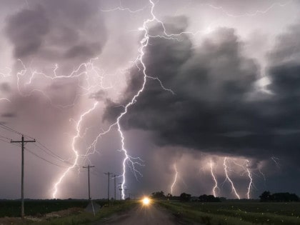Điều gì xảy ra nếu sét đánh vào điều hòa?